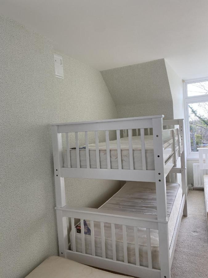 Stansted Airport Guest Rooms Hallingbury Exterior photo