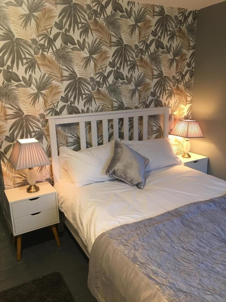 Stansted Airport Guest Rooms Hallingbury Exterior photo